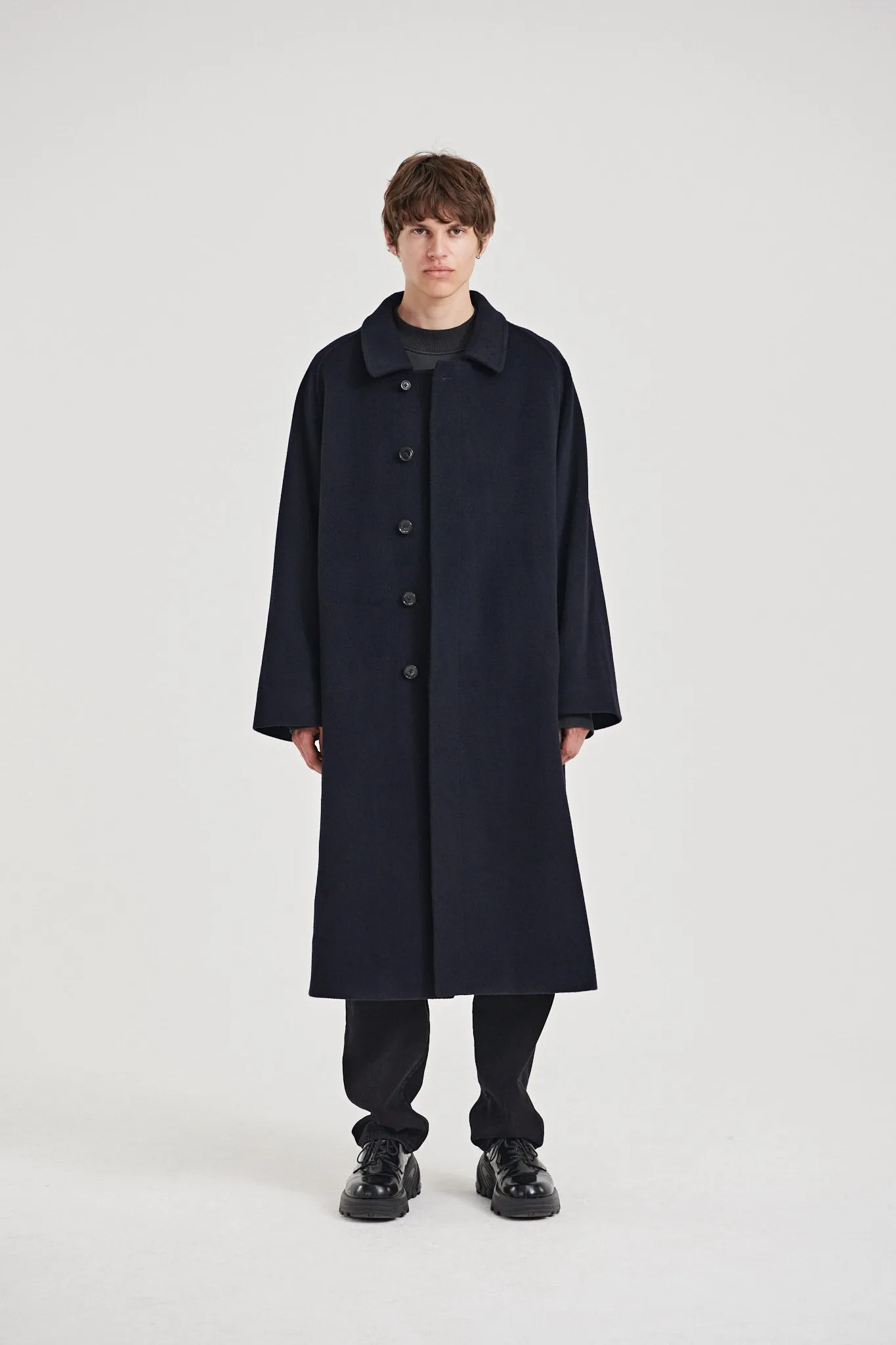 10 / Cashmere coat navy