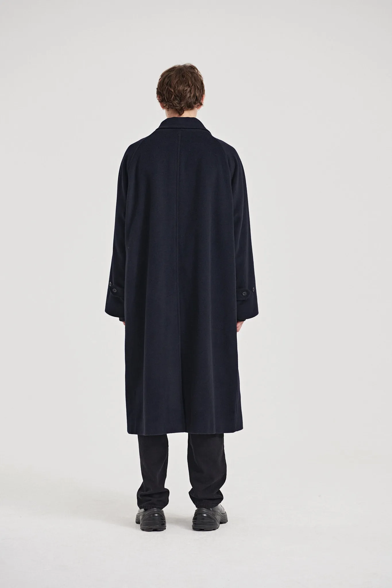 10 / Cashmere coat navy