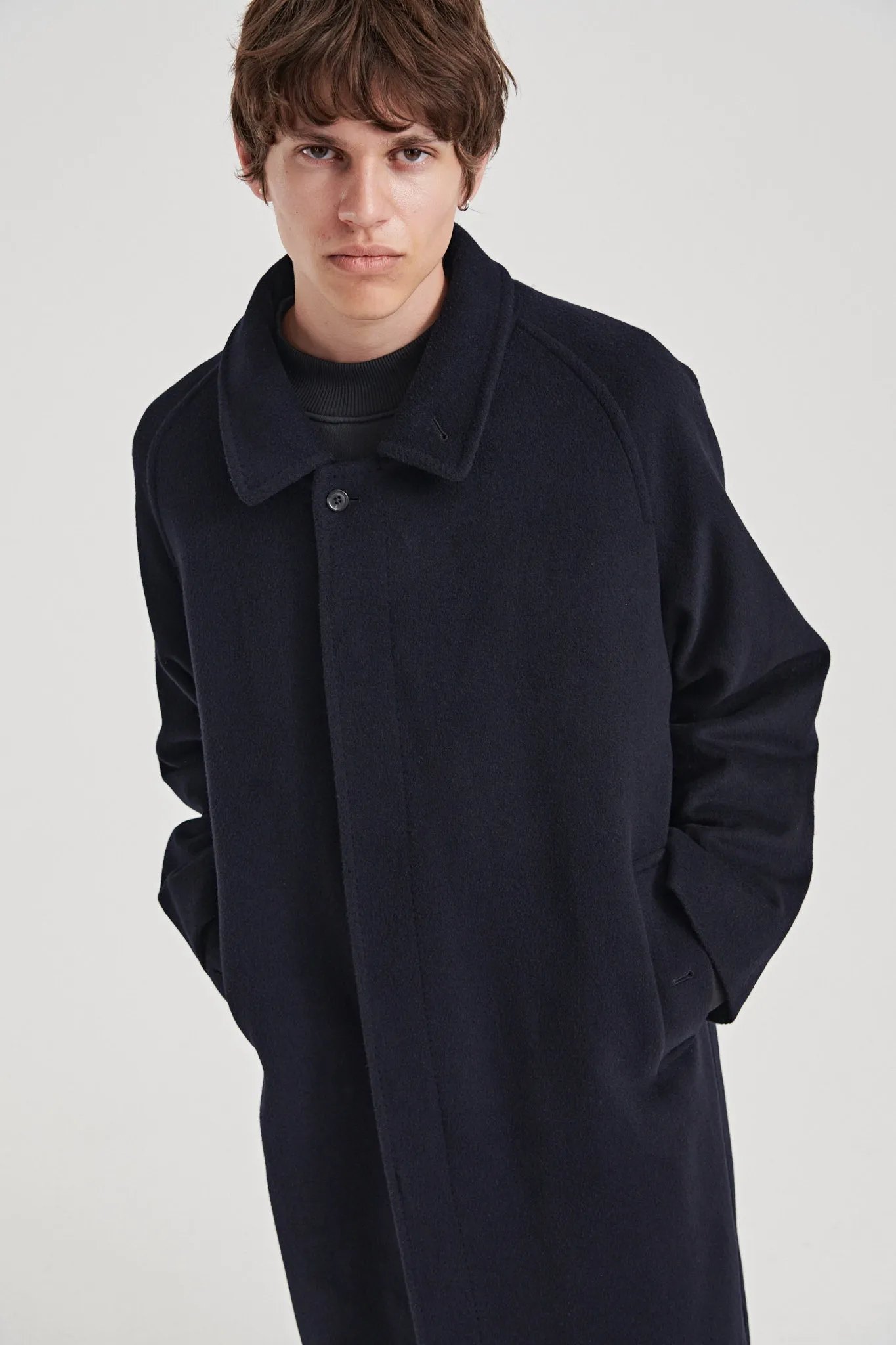 10 / Cashmere coat navy