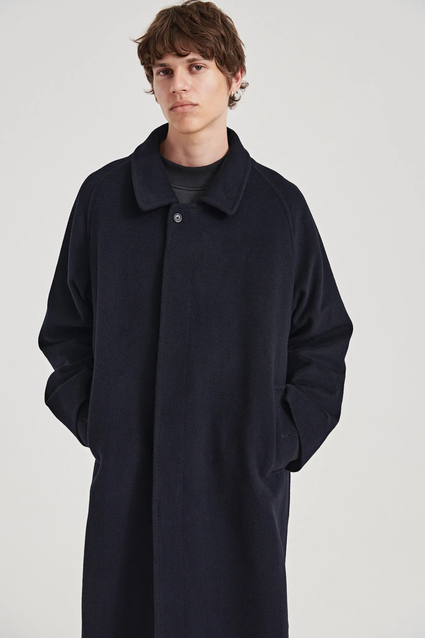 10 / Cashmere coat navy