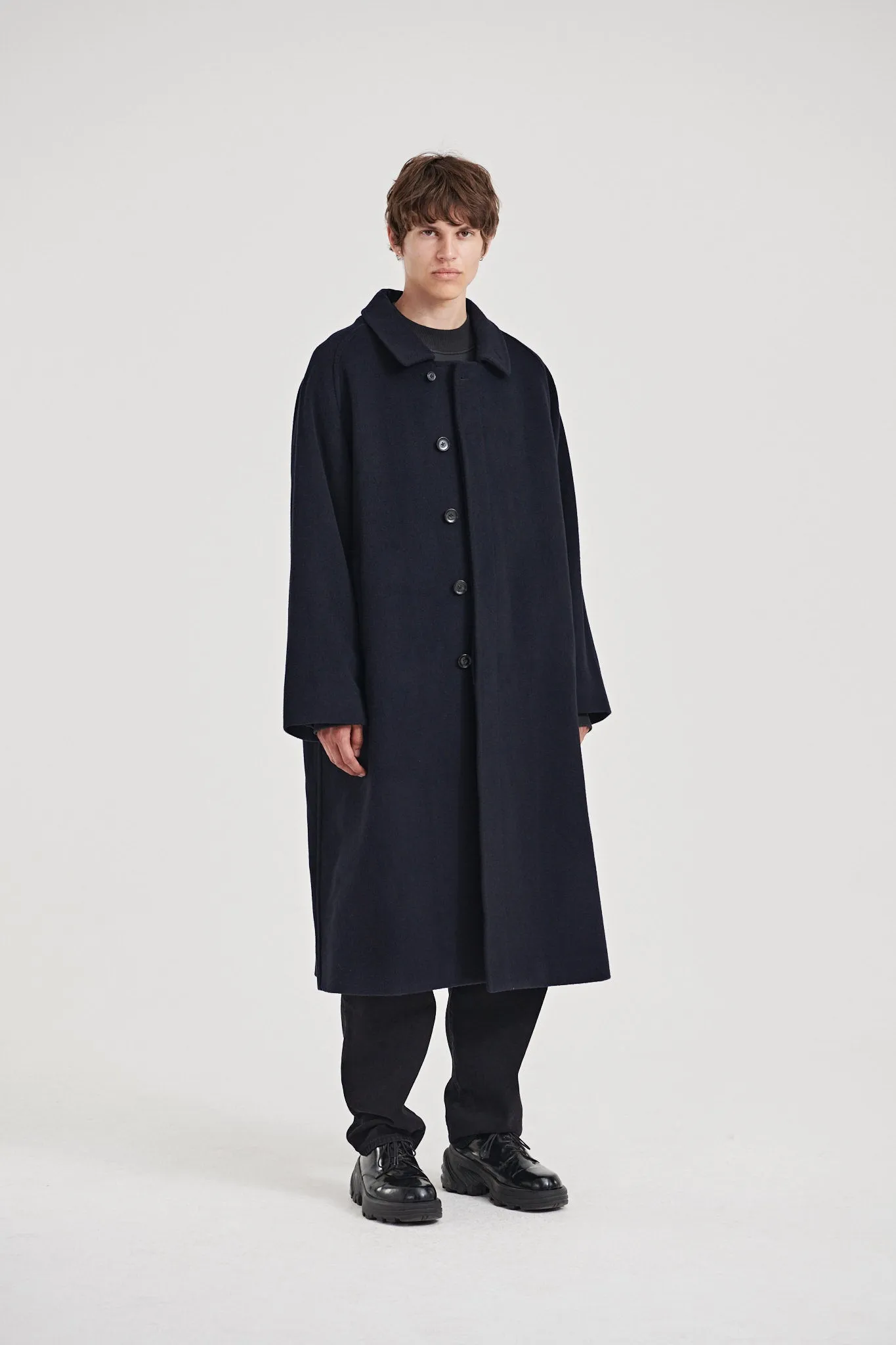 10 / Cashmere coat navy