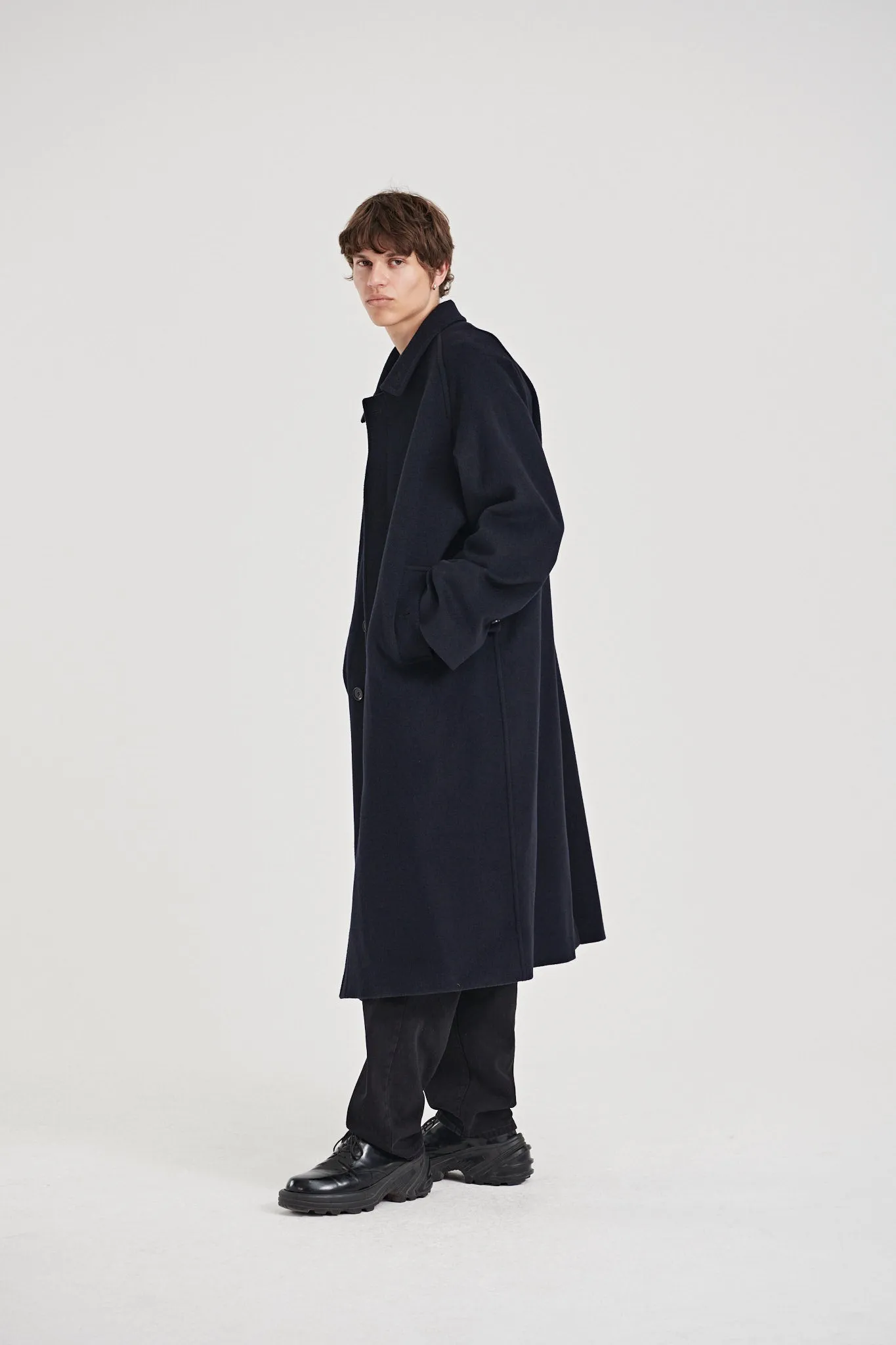 10 / Cashmere coat navy