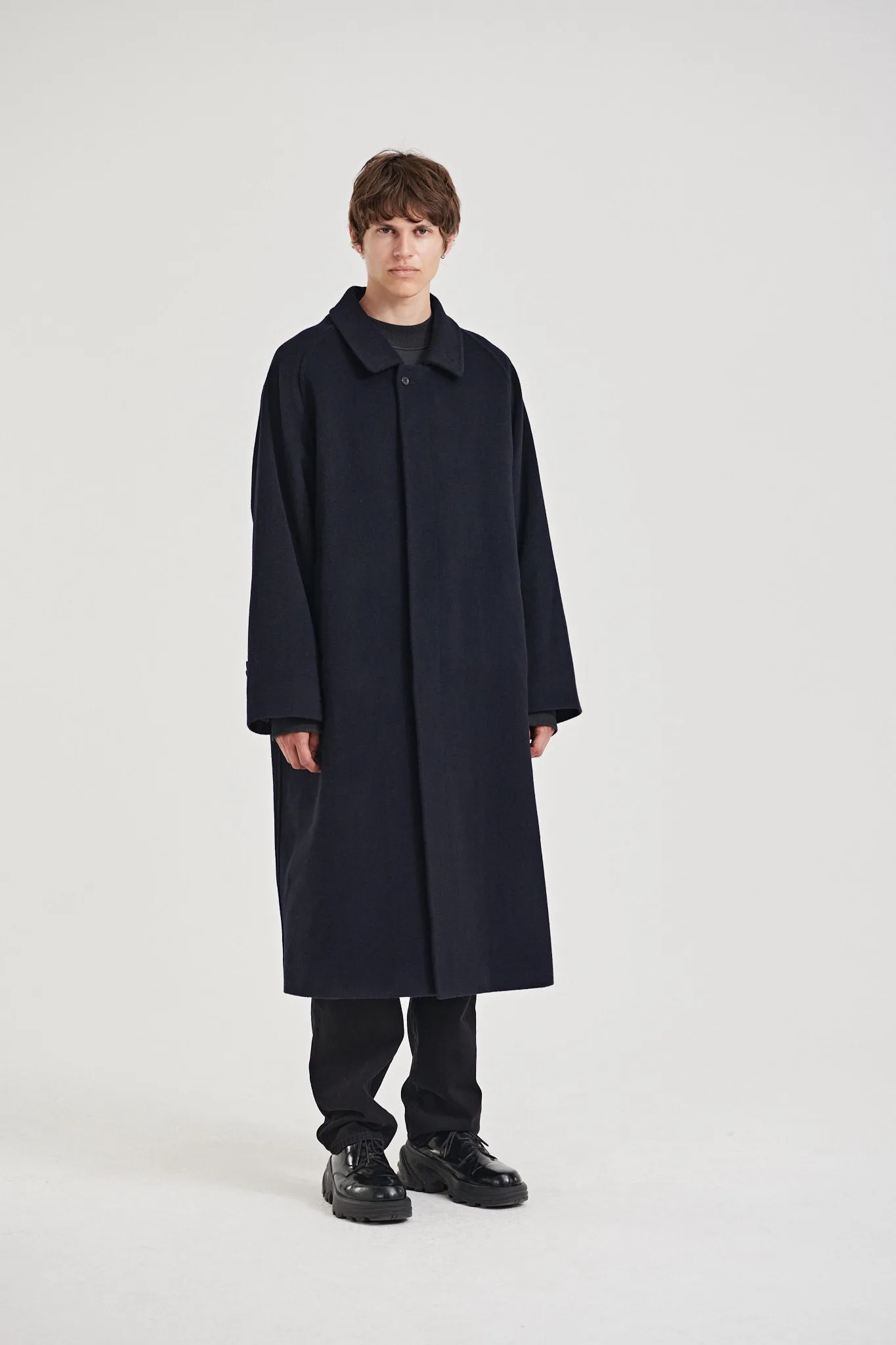 10 / Cashmere coat navy