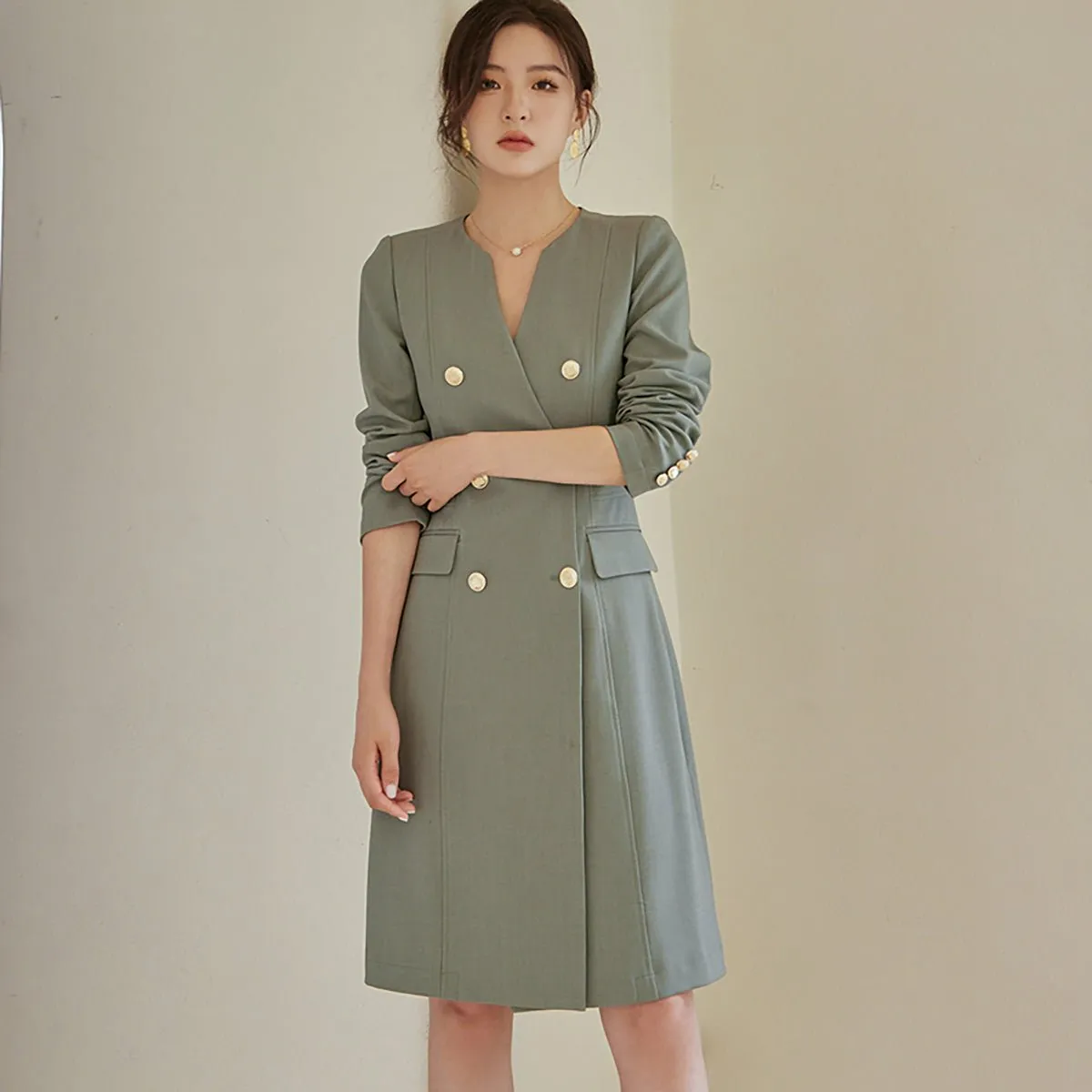 Modern Double-Breasted Green Dress