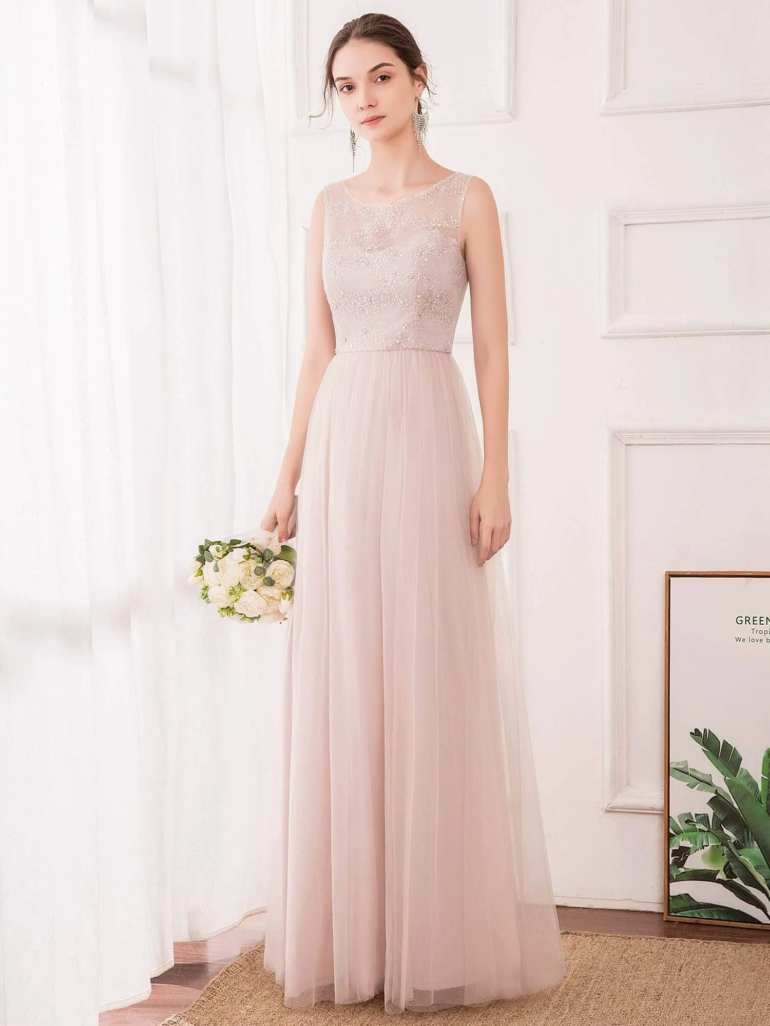 Romantic A-Line O-Neck Embroidery Tulle Bridesmaid Dress